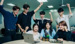 Top ngành học hot có điểm chuẩn được dự báo cao chót vót trong mùa tuyển sinh 2025: Vượt cả Y Dược