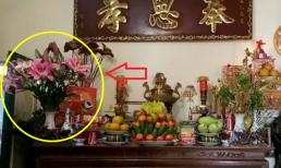 Thắp hương ngày mùng 1 nhất định cần chú ý: Không được đặt bình hoa ở bên trái, lý do vì sao?