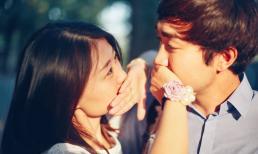 Khi một người phụ nữ hỏi bạn 'Anh đang làm gì đấy?', 4 câu trả lời EQ cao này có thể khiến bạn dễ dàng chiếm được trái tim cô ấy