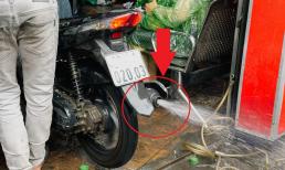 Xe máy bị ngập nước nổ máy ngay là sai lầm lớn, hãy lập tức làm 8 việc sau để bảo vệ xe