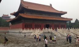 Vì sao Trung Quốc mở cửa cho thăm quan lăng mộ Càn Long, còn lăng mộ Khang Hi lại không cho mở?