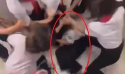 Vụ nữ sinh bị đánh dã man trong nhà vệ sinh: Nhà trường tổ chức 3 cuộc họp, lời xin lỗi và hình thức kỷ luật nghiêm khắc