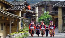 Đắm chìm trước vẻ đẹp mê hoặc của Ngôi làng du lịch tốt nhất thế giới 2025 tại Việt Nam