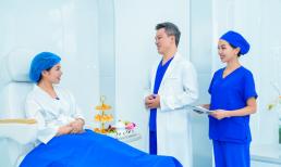 Bác sĩ David Bùi khuyến khích các cặp đôi hãy đồng hành cùng nhau khi 'Thẩm mỹ vùng kín'