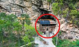 Biệt thự gỗ 5 tầng 'mọc' ra từ vách đá, được trả 18 tỷ chủ nhân cũng không bán, bên trong có gì đặc biệt?