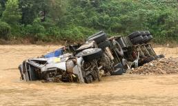 Nóng: Đã tìm thấy thi thể tài xế bị lũ cuốn trôi khi cố vượt ngầm ở Quảng Trị