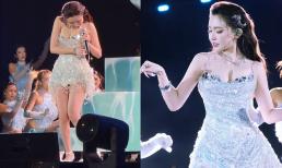 Diện trang phục 'không thể bạo hơn', Bích Phương bất ngờ gặp sự cố trước hàng nghìn khán giả