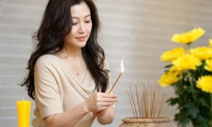 3 khung giờ kiêng thắp hương: Nhớ tuân thủ để vận nhà hanh thông, đón luồng cát khí