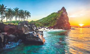 Hòn đảo duy nhất Việt Nam có 5 ngọn núi lửa: Cách đất liền 30km, du khách nhận xét 'cảnh như trong phim'