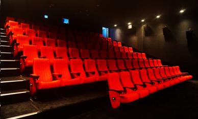 Tại sao ghế trong rạp chiếu phim lại có màu đỏ? Hóa ra đằng sau có lý do khoa học