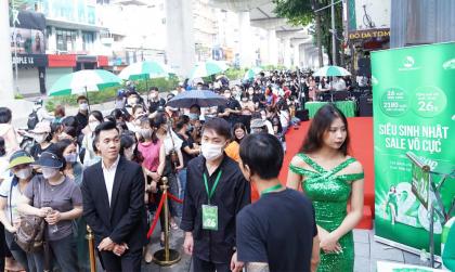 Thu Cúc “vỡ trận” trong ngày sinh nhật lần thứ 26