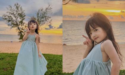 Đông Nhi lên đồ xinh như công chúa cho ái nữ, Winnie tạo dáng cực tự tin cùng loạt biểu cảm siêu cưng trước ống kính