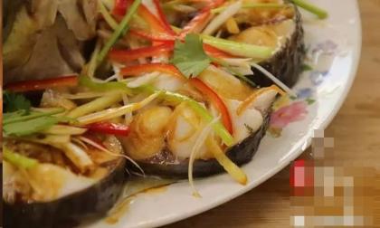 Cách chế biến cá trắm cỏ tốt nhất là không chiên hoặc rán ngập dầu. Làm phương pháp này cá tươi và mềm, không có mùi tanh