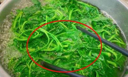 Luộc rau nên mở hay đậy vung (nắp nồi), đây là mẹo từ đầu bếp?