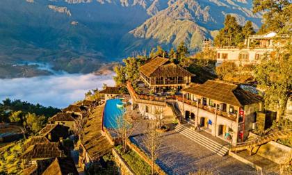 Vùng núi cách Hà Nội hơn 300km có một 'tiểu Thụy Sĩ' thơ mộng khiến du khách đứng ngồi không yên