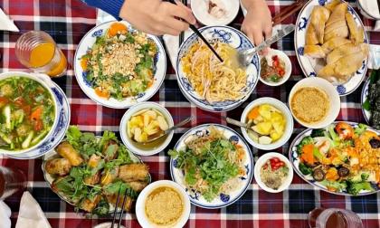 Mâm cỗ ở Bát Tràng 2,7 triệu đồng có gì?