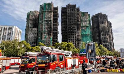 Tiếp tục bắt giữ thêm 8 đối tượng trong vụ cháy chung cư ở Hong Kong khiến hàng trăm người tử vong 