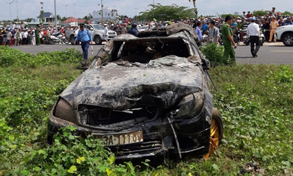 Vụ xe Mercedes lao xuống kênh, 3 người tử vong: Những dấu vết đáng sợ tại hiện trường