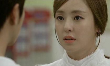 Ngày nói chuyện người lớn, nhà gái đưa ra yêu cầu khiến bố mẹ tôi giận dữ bỏ về ngay, còn tôi đứng ngồi không yên