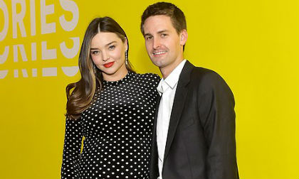 Miranda Kerr tiếp tục sinh quý tử cho chồng tỷ phú khiến gia đình “dương thịnh, âm suy” 