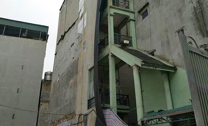 Căn nhà 7 tầng siêu mỏng với chiều ngang 1,5 mét khiến dân mạng tò mò không biết gia chủ ở kiểu gì?