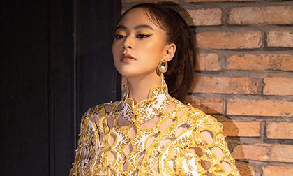 Hoàng Thuỳ Linh kín như bưng vẫn mê hoặc mọi ánh nhìn