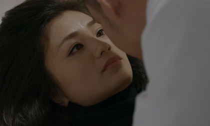 Hoa hồng trên ngực trái: Hậu ly hôn, San lên giường với phi công trẻ