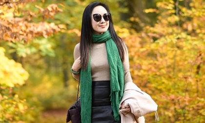 BTV Hoài Anh khoe dáng 'ngọt' giữa mùa thu châu Âu