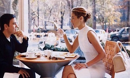 Nghiên cứu xác nhận: Phụ nữ càng thích uống rượu, chỉ số IQ càng cao