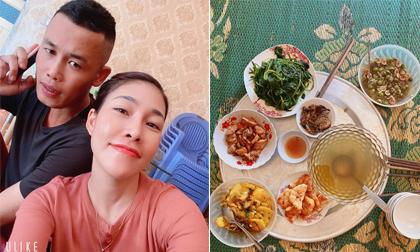 Đã chia tay, tố nhau đến cạn tình, giờ Hiệp Gà và vợ cũ lại có thể vui vẻ cùng ăn cơm 