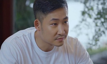 Hoa hồng trên ngực trái tập 28: Không chỉ quan tâm sếp nữ xinh đẹp, Khang 'soái ca' còn muốn giúp ông anh đểu