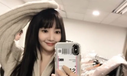 “Thư ký Kim” Park Min Young đổi gió với kiểu tóc mới, ai nhìn cũng phải thốt lên một câu 