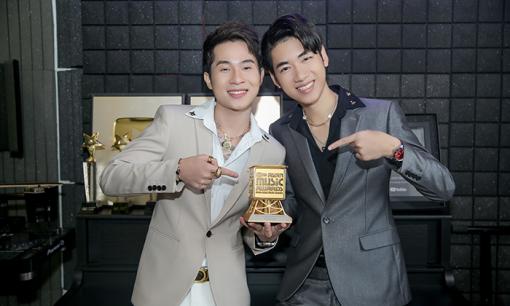 Jack và K-ICM bất ngờ nhận giải Best New Asia Artist Vietnam của MAMA 2019