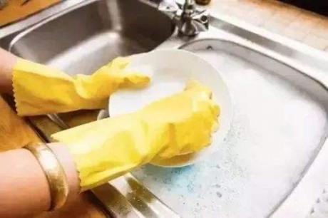Những mẹo rửa bát thông minh, vừa sạch vừa không hại da tay lại tránh hóa chất độc hại