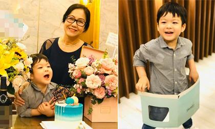 Con trai Nhật Kim Anh bụ bẫm, đáng yêu trong tiệc sinh nhật của bà nội