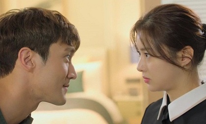 Thấy cảnh con trai chăm bạn gái như osin, tôi nói khéo định đuổi cô ta ra khỏi nhà thì nhận được lời đáp trả gây sốc