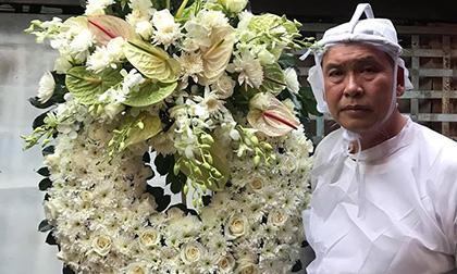 Sao Việt chia buồn khi mẹ nghệ sĩ Hữu Nghĩa qua đời