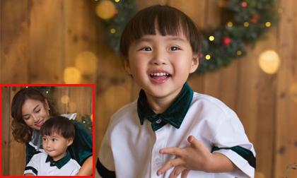 Bộ ảnh đón Giáng sinh của bé Sa khiến dân mạng xuýt xoa vì vẻ ngoài đáng yêu siêu cấp