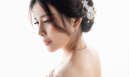 Tuyệt chiêu trang điểm nhẹ nhàng, sang trọng của người mẫu - diễn viên Cao Thái Hà