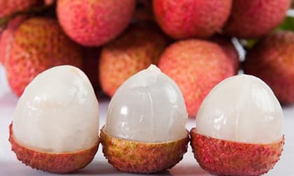 Cách chính xác nhất để chọn vải thiều chuẩn ngon! Những ai không nên ăn vải thiều?