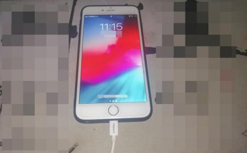 Việc sạc điện thoại đầy 100% pin mỗi lần là tốt hay xấu? Sạc không đúng cách không khác gì phá hủy điện thoại