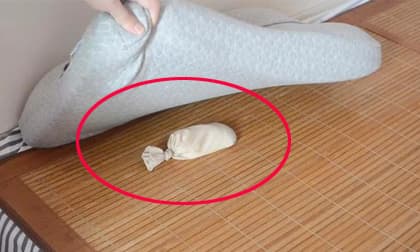 Đặt chiếc tất dưới gối khi ngủ thực sự rất tuyệt, điều này không hề mê tín