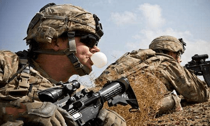 Tại sao các tay súng bắn tỉa thường nhai kẹo cao su, có phải vì ngon?