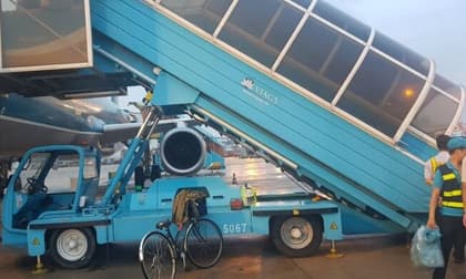 Vietnam Airlines thông tin về vụ việc nữ hành khách trượt chân tử vong ở xe thang máy bay