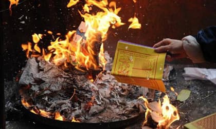 Những điều cấm kỵ trong việc thờ cúng, dính phải chỉ có tán nghiệp, cả đời lụi bại