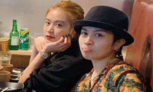 Minh Hằng để lộ khoảnh khắc Hoàng Thùy Linh hạnh phúc cười tít mắt khi ngồi cạnh Gil Lê