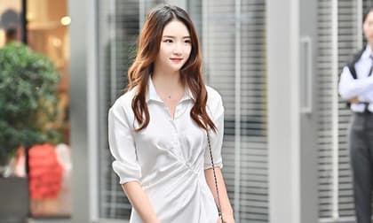 Váy satin đã lỗi thời, 'váy nhăn' là xu hướng chủ đạo trong mùa hè, thời trang mỏng và trẻ trung