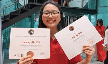 Phương Mỹ Chi khoe thành tích học tập 'khủng', ngoài giấy khen còn nhận được cúp học sinh tiêu biểu
