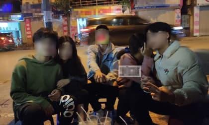 Chàng trai cay cú khi không ngờ có ngày hai cậu bạn thân lại tán luôn hai cô chị mình