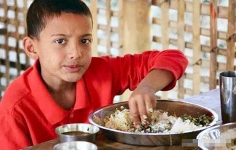 Người Ấn Độ không ăn thịt bò và thịt lợn, họ ăn loại thịt gì?